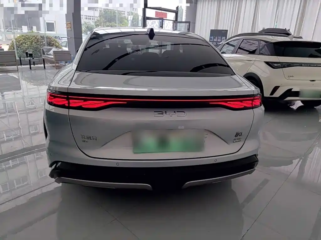 BYD Han L 2025 EV Flagship