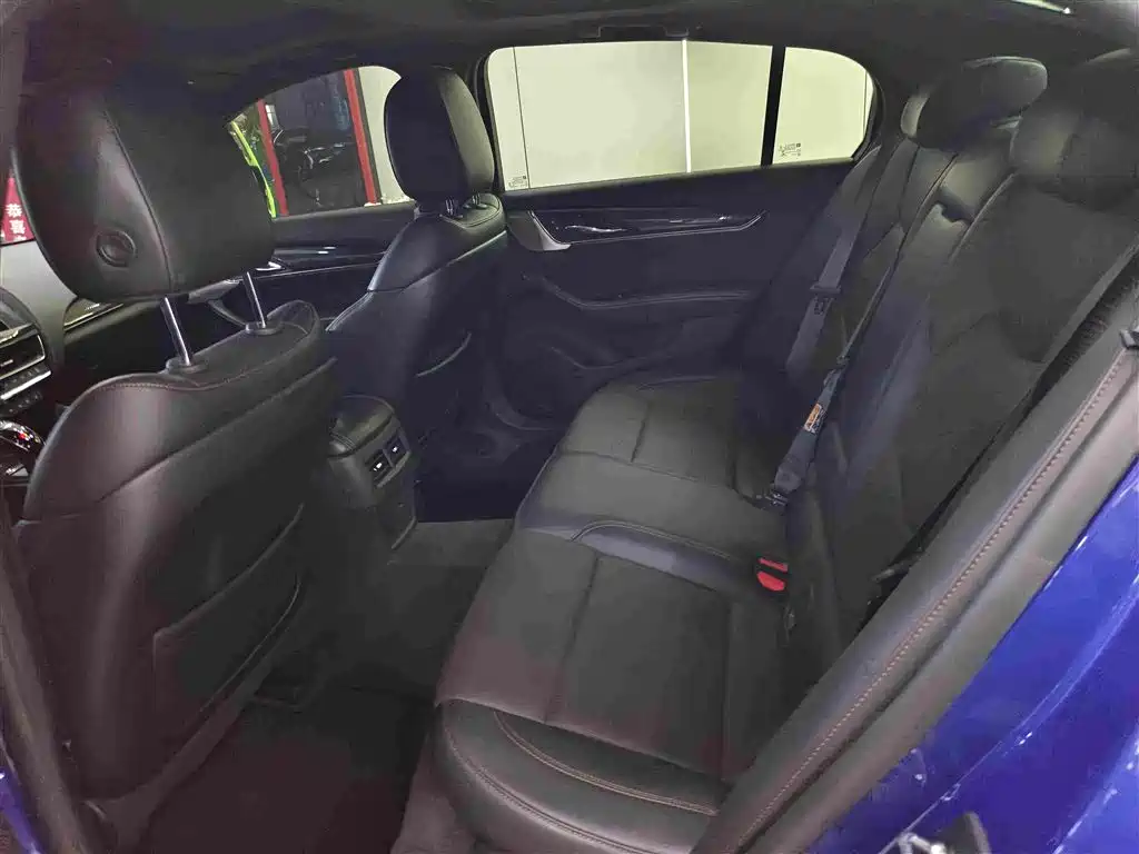 Cadillac CT5 — миниатюра 5