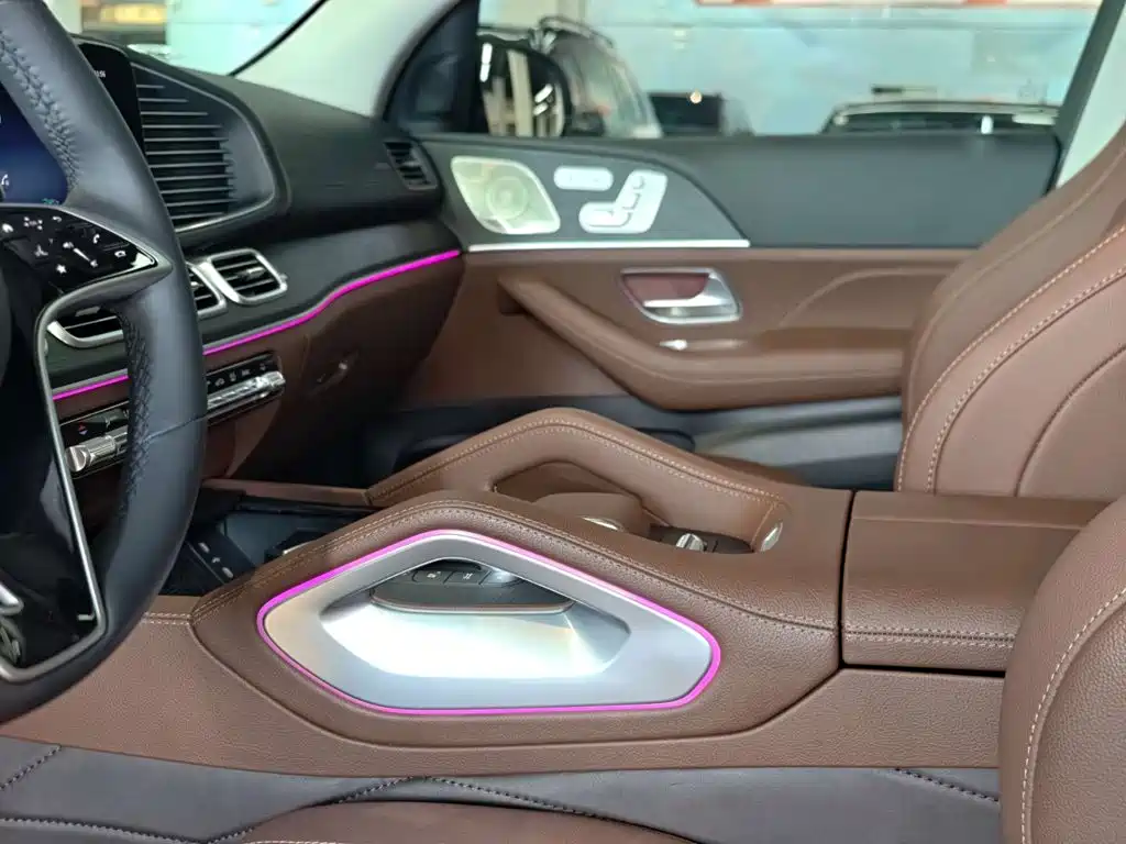 Mercedes-Benz GLE (Import) — миниатюра 16