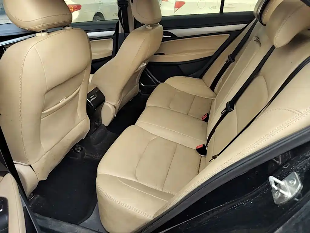 Geely Emgrand — миниатюра 17
