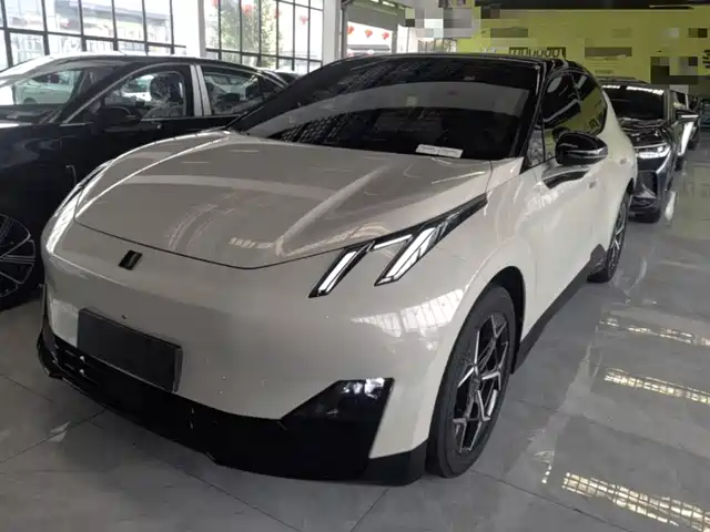 2025 Lynk & Co Z20