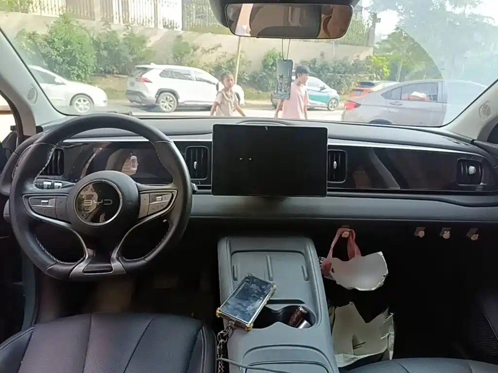 BYD Sealion 05 EV — миниатюра 10