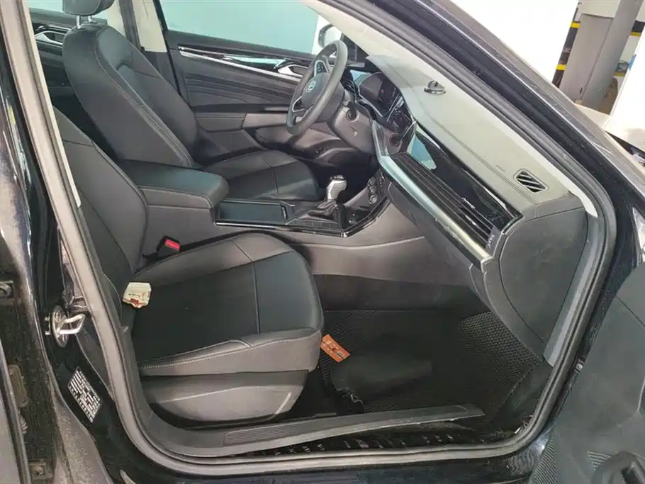 Volkswagen Passat 2024 280TSI