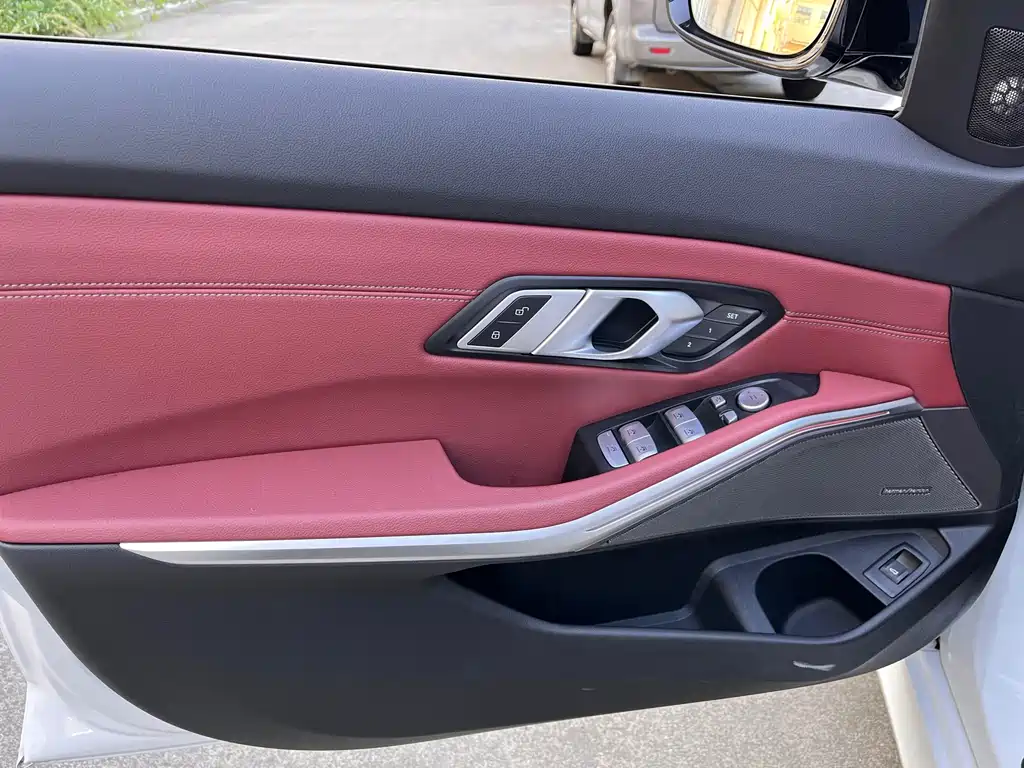 BMW 3 Series — миниатюра 13