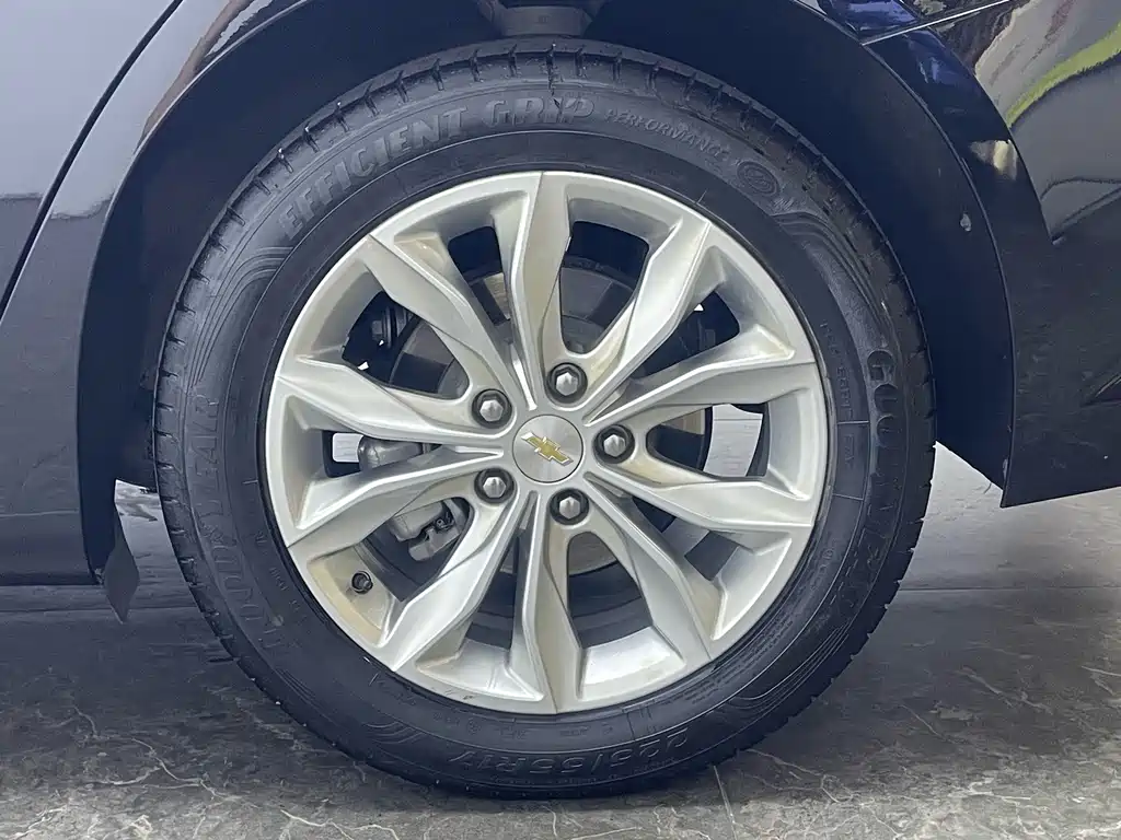 Chevrolet Malibu XL — миниатюра 8