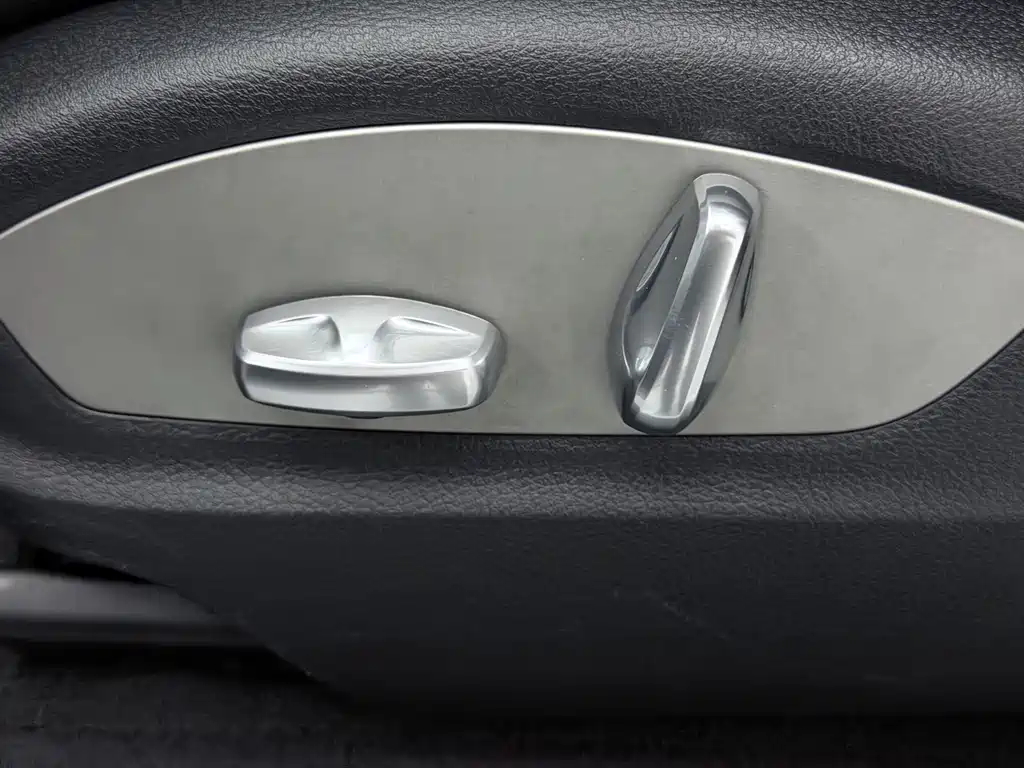 Porsche Macan — миниатюра 31