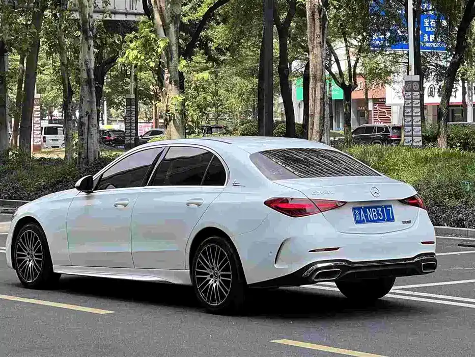 Mercedes-Benz C-Class — миниатюра 3