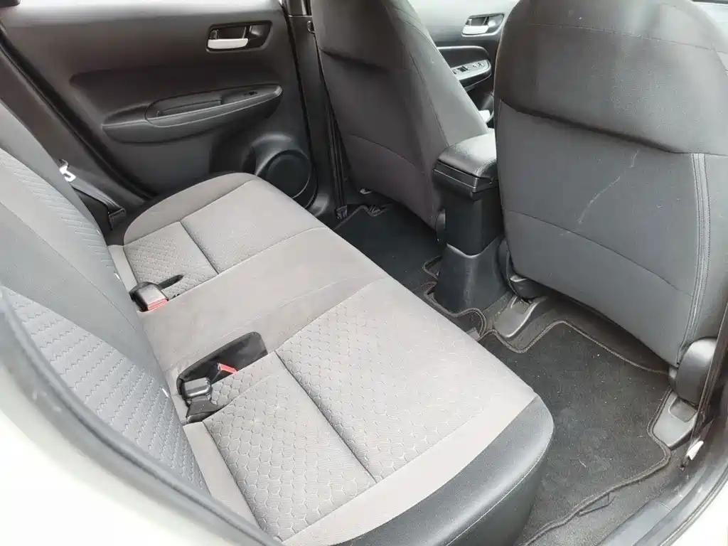 Honda Fit — миниатюра 9