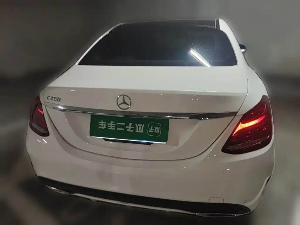 Mercedes-Benz C-Class — миниатюра 5