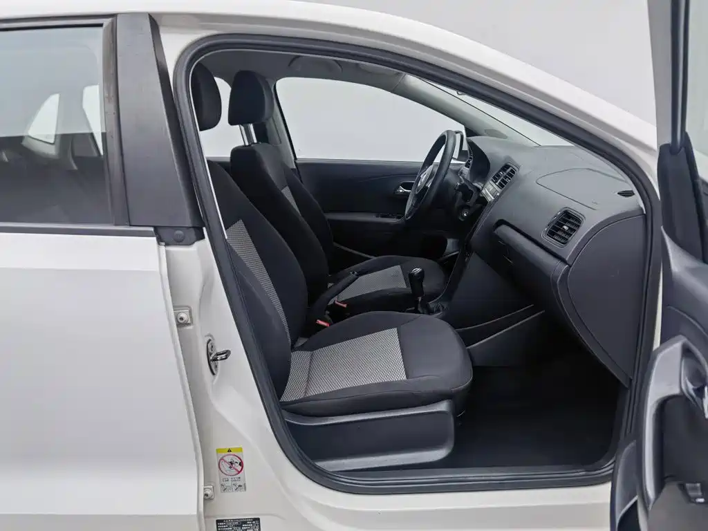 Volkswagen Polo — миниатюра 23