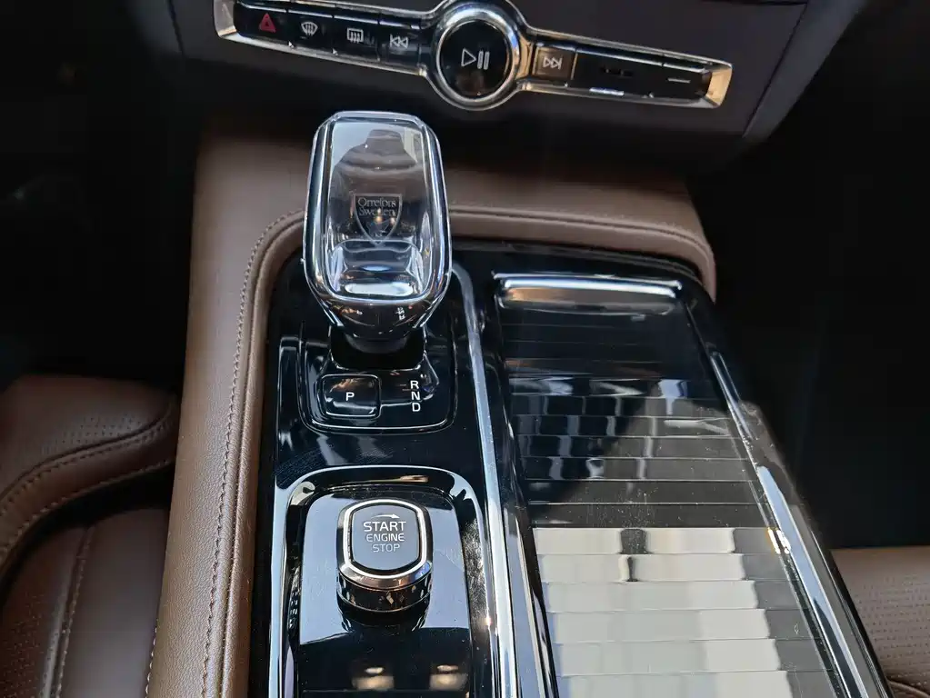 VOLVO S90 PLUG IN HYBRID