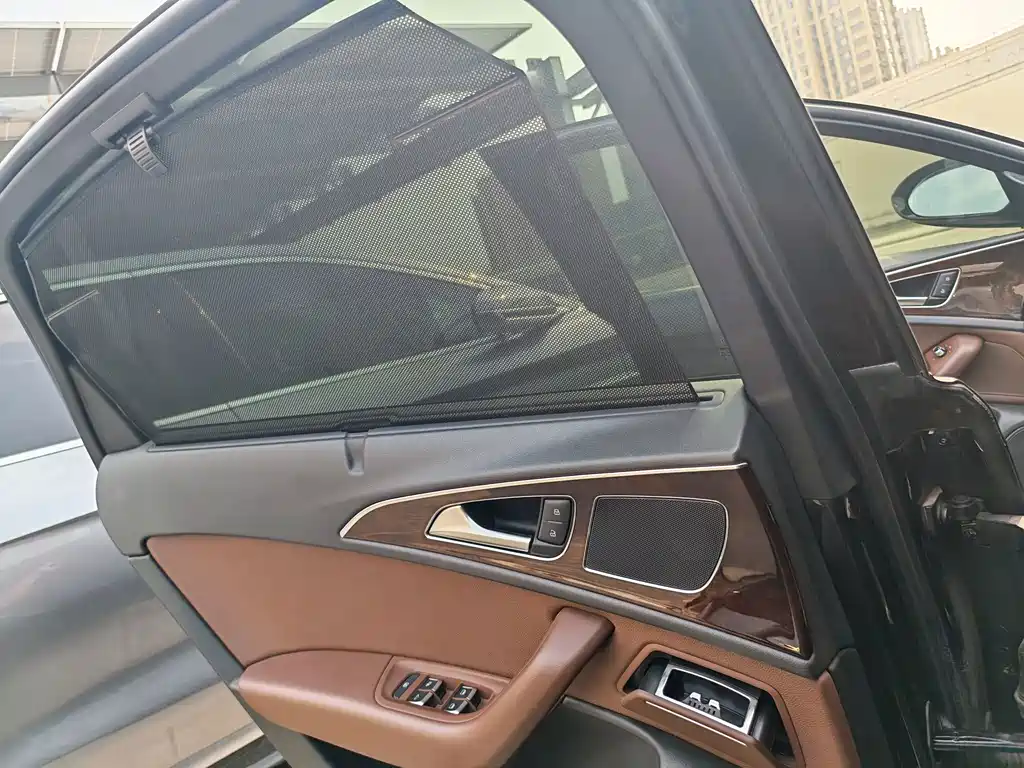 Audi A6L — миниатюра 9