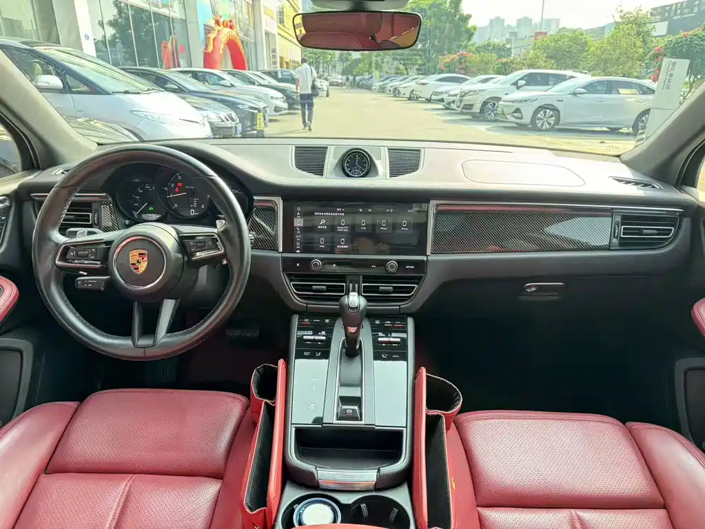 Porsche Macan — миниатюра 6