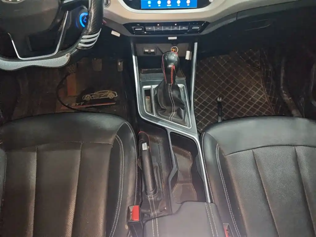 Geely Vision X3 — миниатюра 14