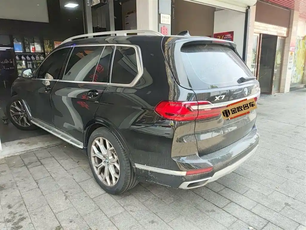 BMW X7 2022 xDrive40i Lead Luxury