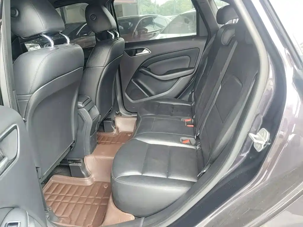 Mercedes-Benz B-Class — миниатюра 17