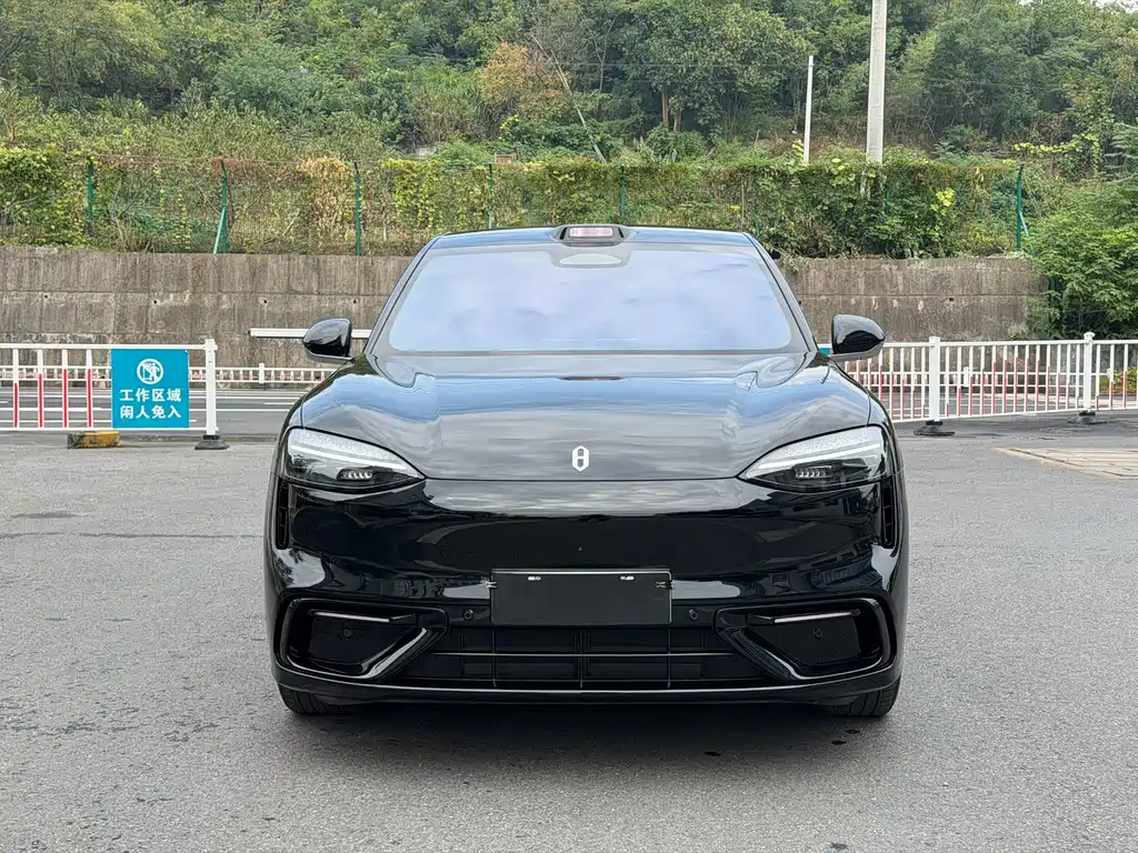 AITO AITO M6 — миниатюра 2