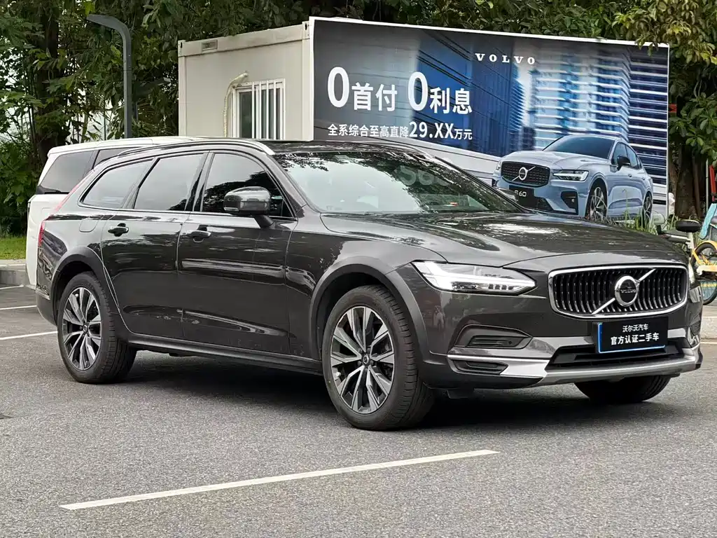 Volvo V90 2022 Cross Country B5 AWD
