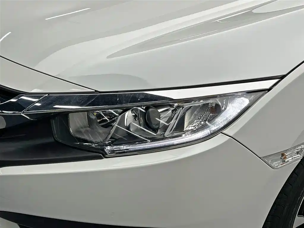 Honda Civic 2016 220TURBO CVT Luxury