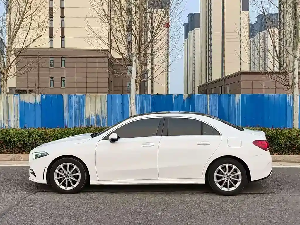 Mercedes-Benz A-Class A 2020 A 200 L Sport