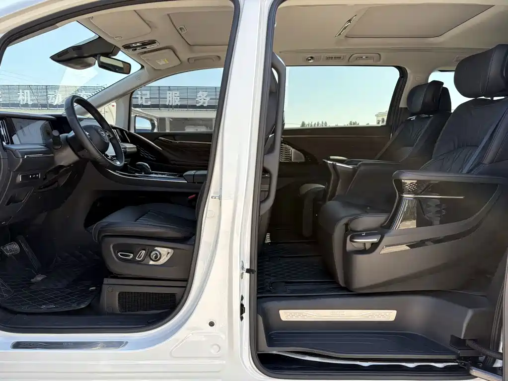 GAC Motor Trumpchi M8 — миниатюра 8