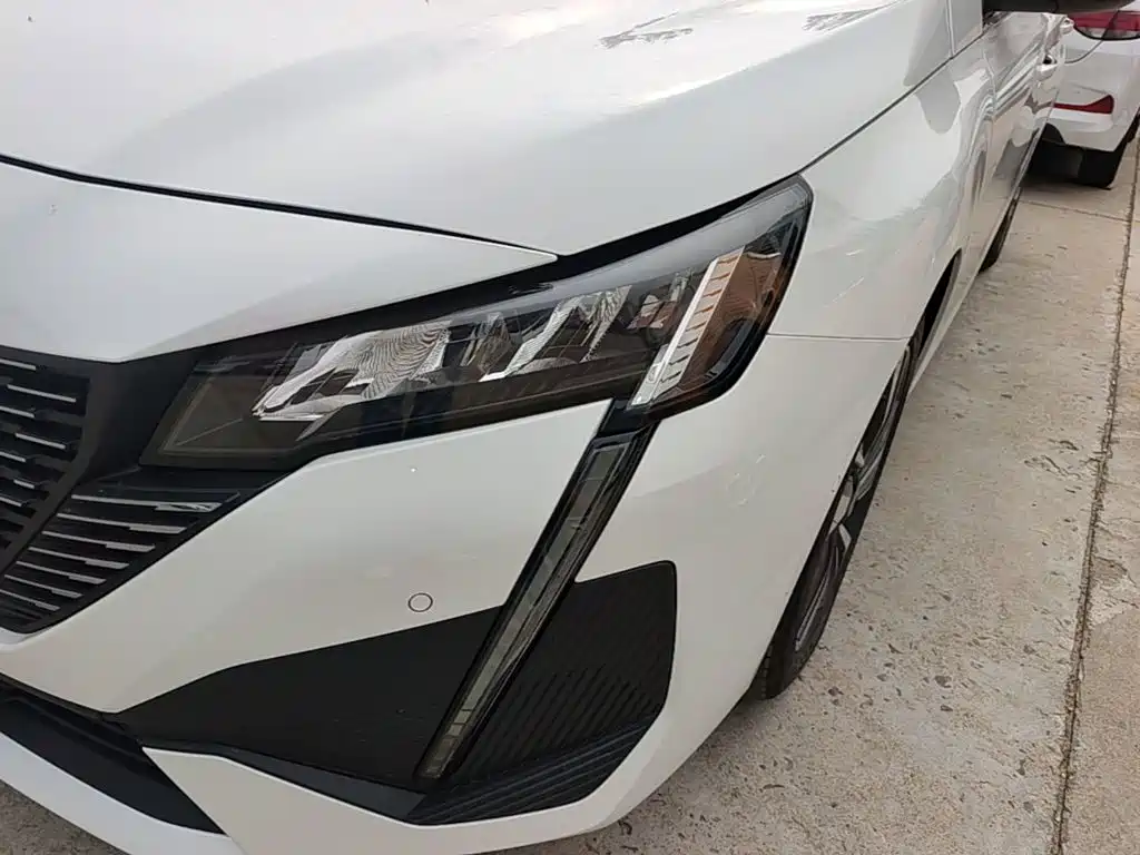 Peugeot 408 — миниатюра 24