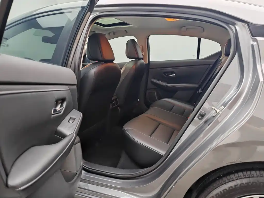 Nissan Sylphy — миниатюра 17