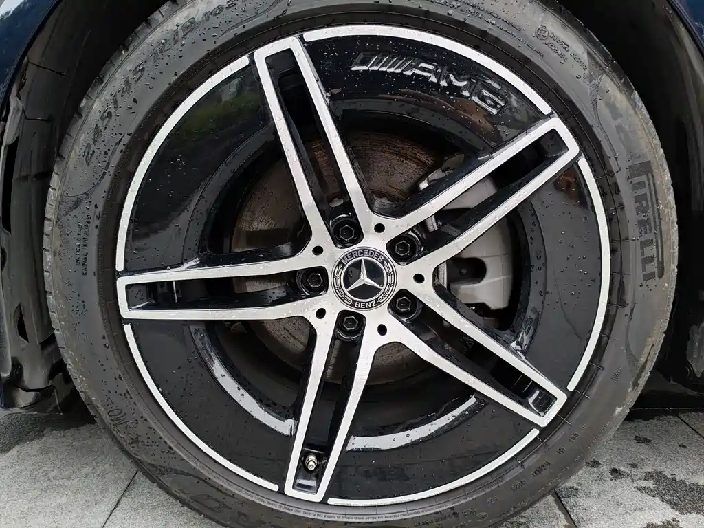 Mercedes-Benz E-Class — миниатюра 33