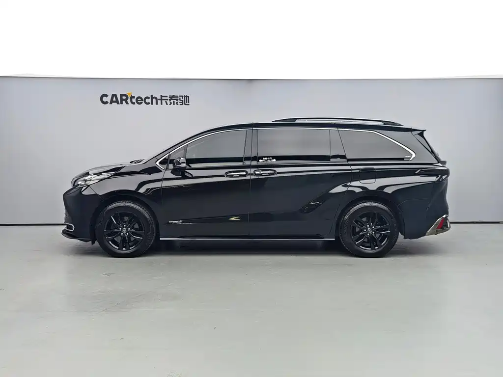 Toyota Sienna — миниатюра 3