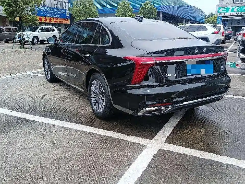 Hongqi Hongqi H5 — миниатюра 11