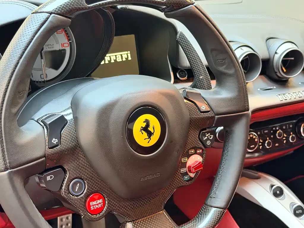 Ferrari F12berlinetta — миниатюра 15