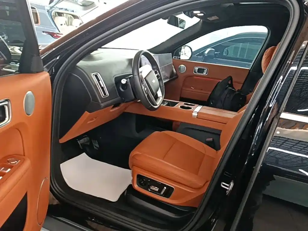 Li Auto Li L8 — миниатюра 16