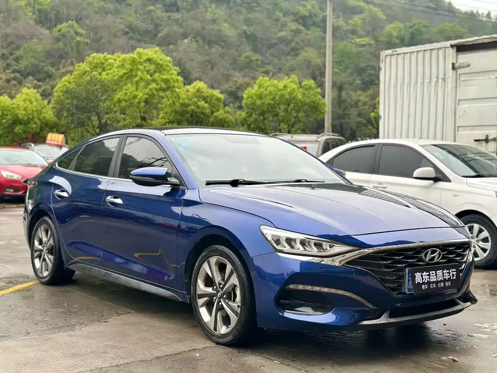 Hyundai Lafesta
