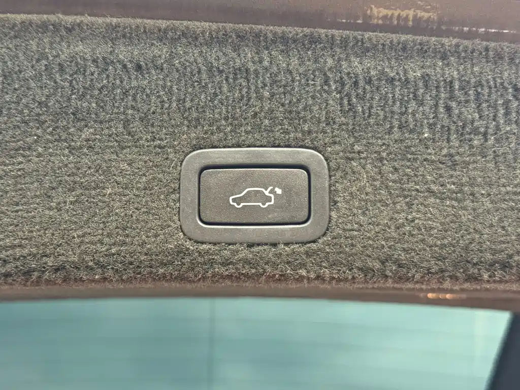 Volvo XC60 (Import) — миниатюра 20