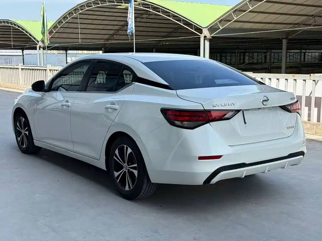 Nissan Sylphy — миниатюра 4