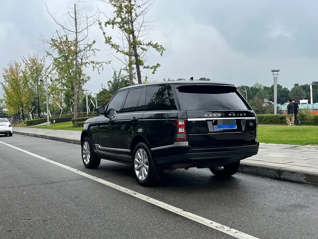 Land Rover Range Rover — миниатюра 6