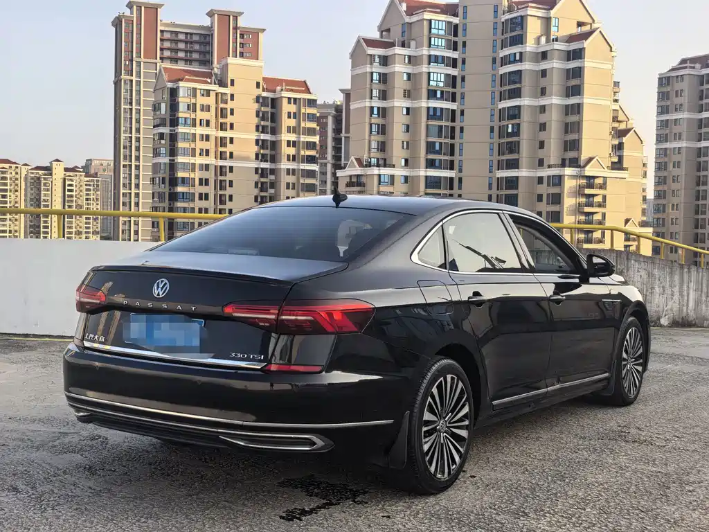 Volkswagen Passat — миниатюра 6