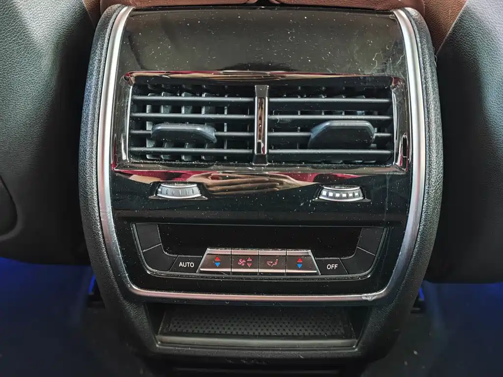 BMW X5 (Import) — миниатюра 14