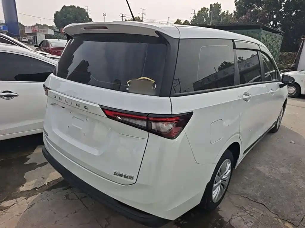 Wuling Jiachen — миниатюра 7
