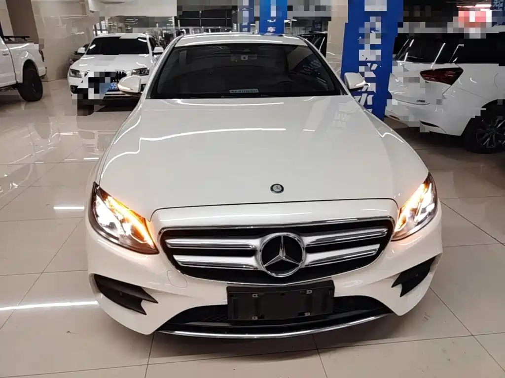 Mercedes-Benz E-Class — миниатюра 3