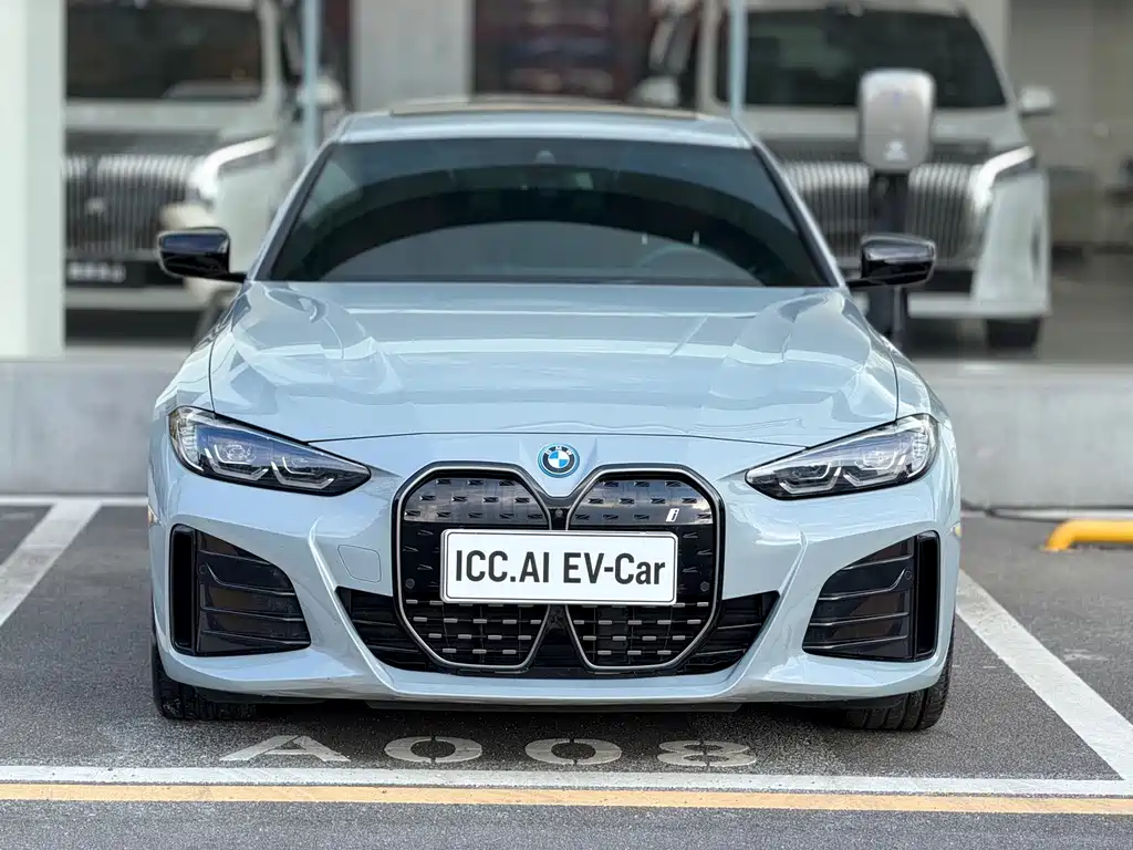 BMW i4 — миниатюра 2