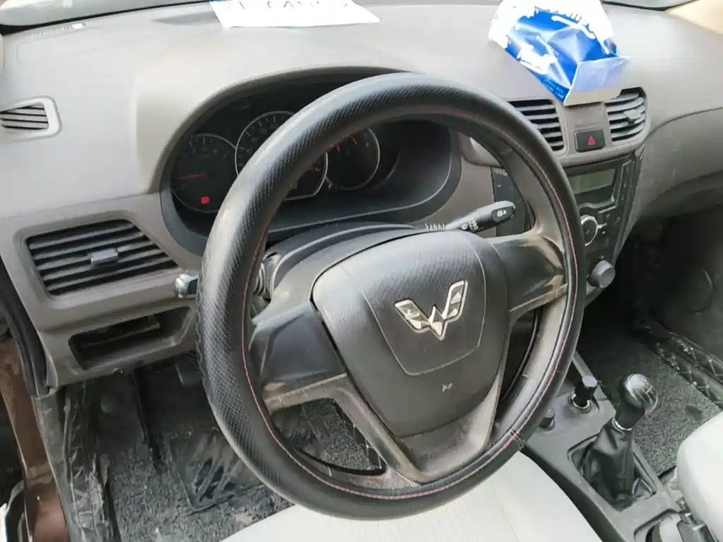 Wuling Hongguang — миниатюра 11