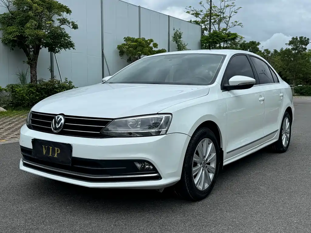 Volkswagen Sagitar 2015 230TSI MT Comfort
