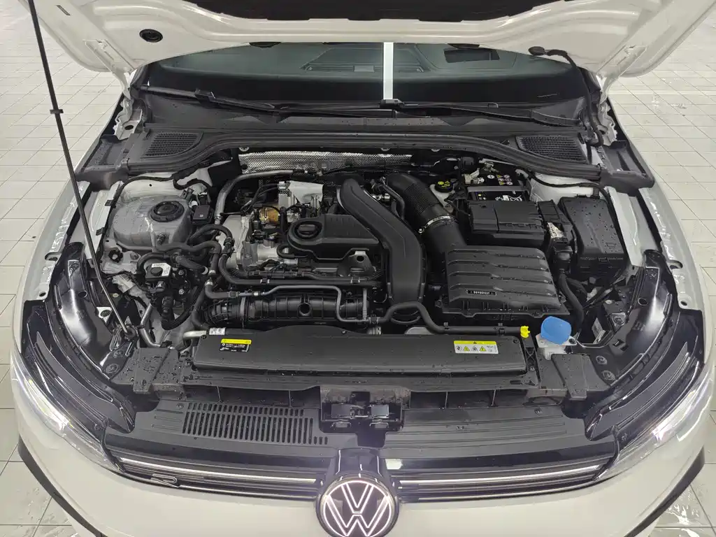 Volkswagen Golf — миниатюра 17