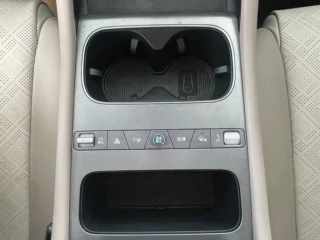 BYD Yuan Plus — миниатюра 9