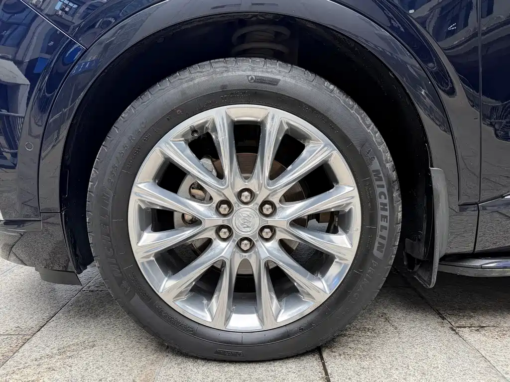 Buick Enclave — миниатюра 4