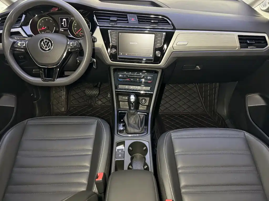 Volkswagen Touran — миниатюра 5