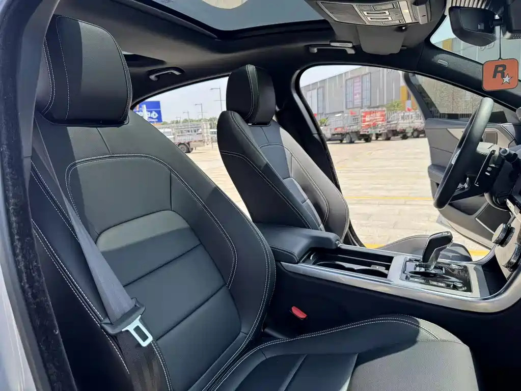 Jaguar XEL — миниатюра 30