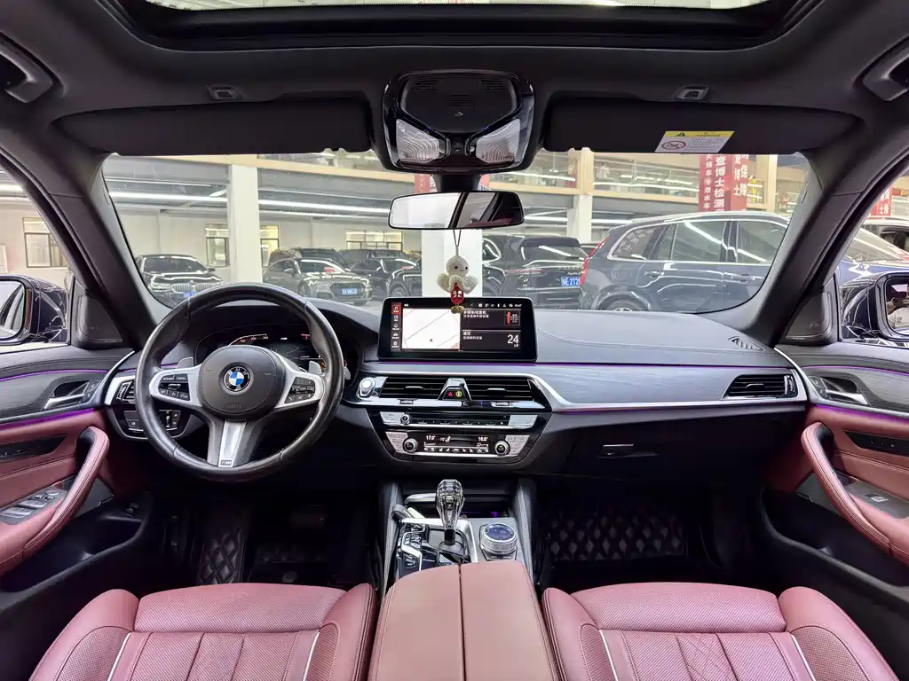 BMW 5 Series — миниатюра 17