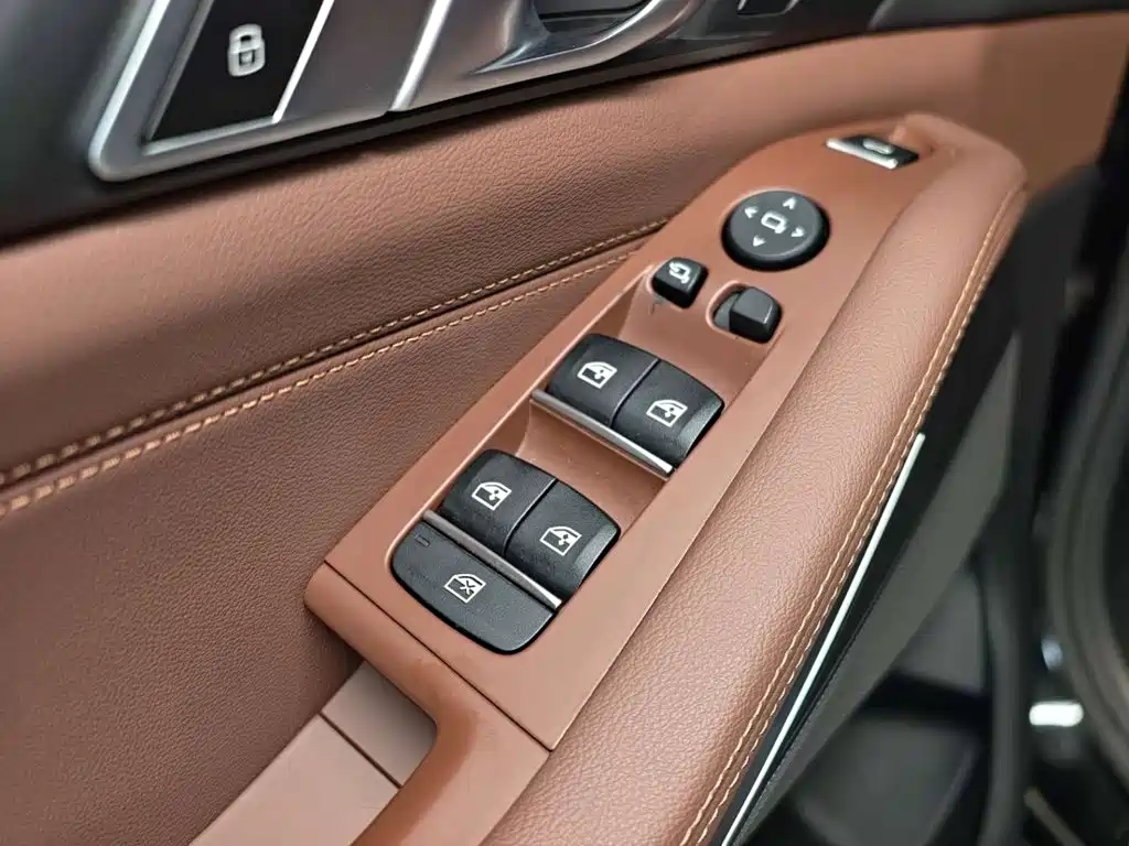 BMW X5 (Import) — миниатюра 15